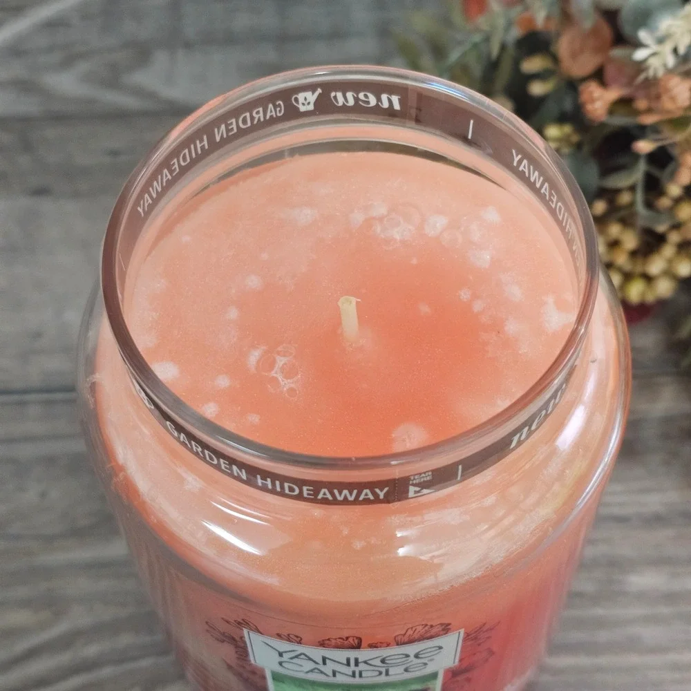 Yankee Candle Garden Picnic Hideaway Retired Scent 22oz‎ Large Jar New Condition